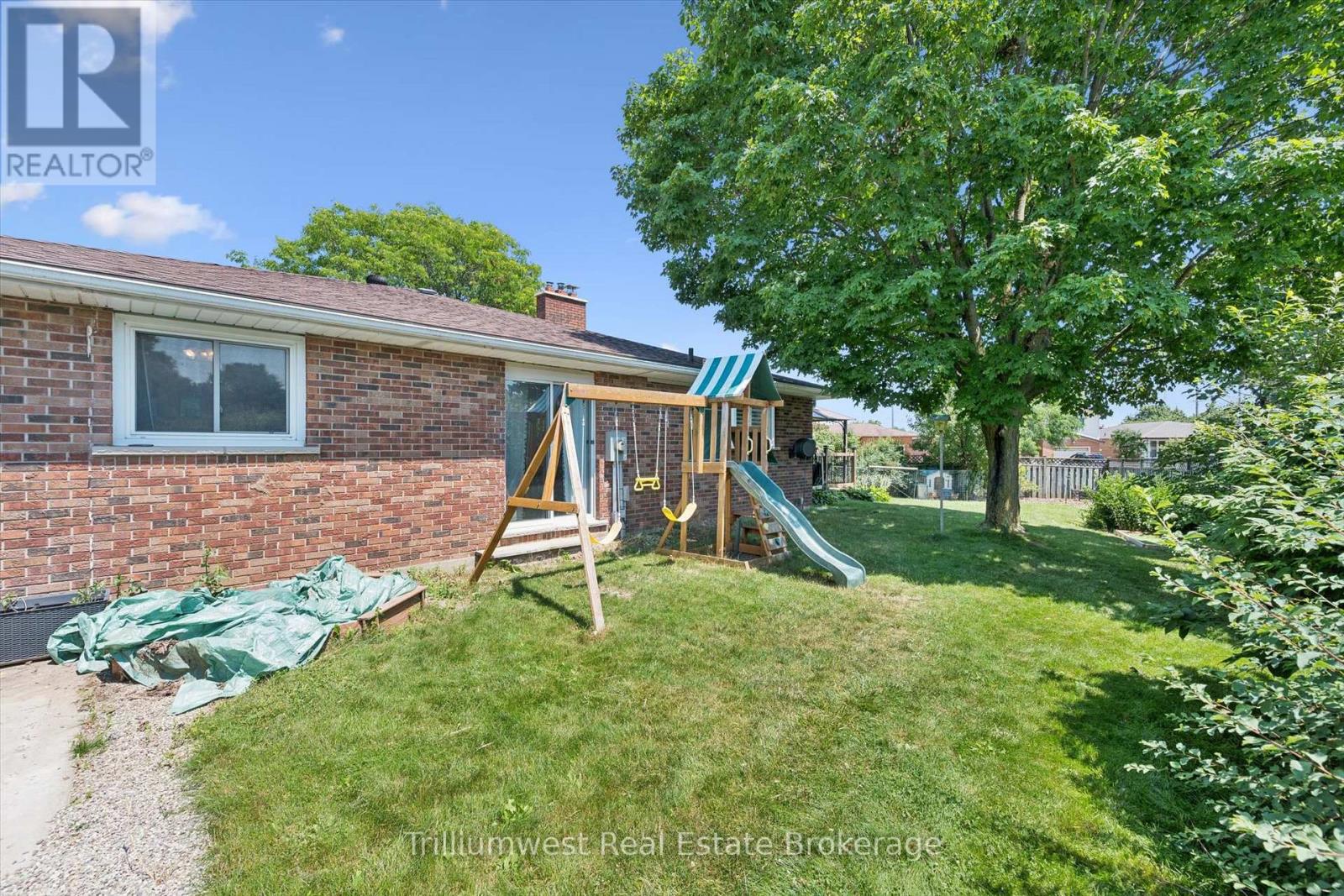 7 Teakwood Place, Guelph (Victoria North), Ontario  N1E 6G7 - Photo 36 - X13565186