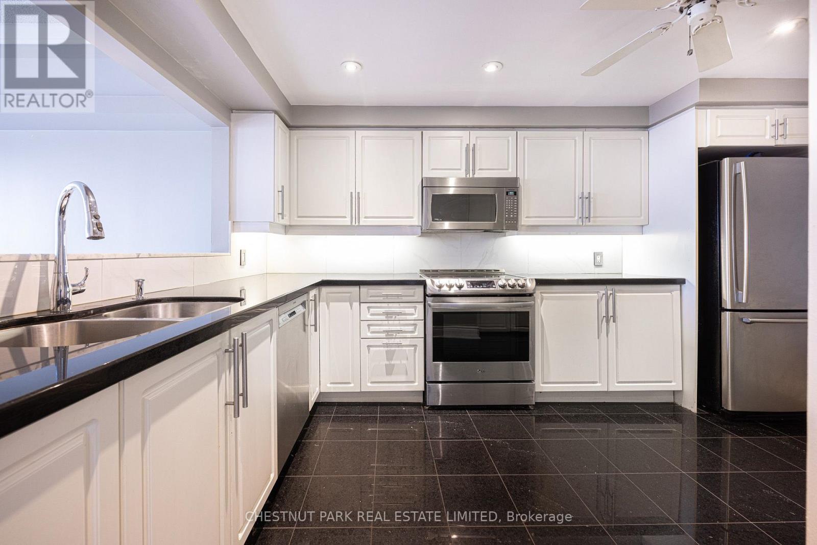 607 - 1818 Bayview Avenue, Toronto, Ontario M4G 4G6 - Photo 9 - C13565244