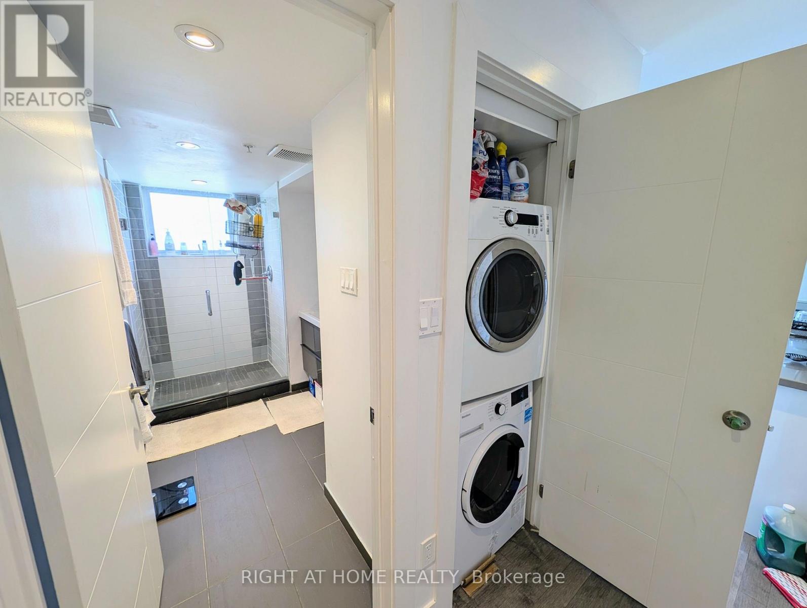 1 - 189 Sheridan Avenue, Toronto, Ontario  M6H 3M5 - Photo 11 - C13565280