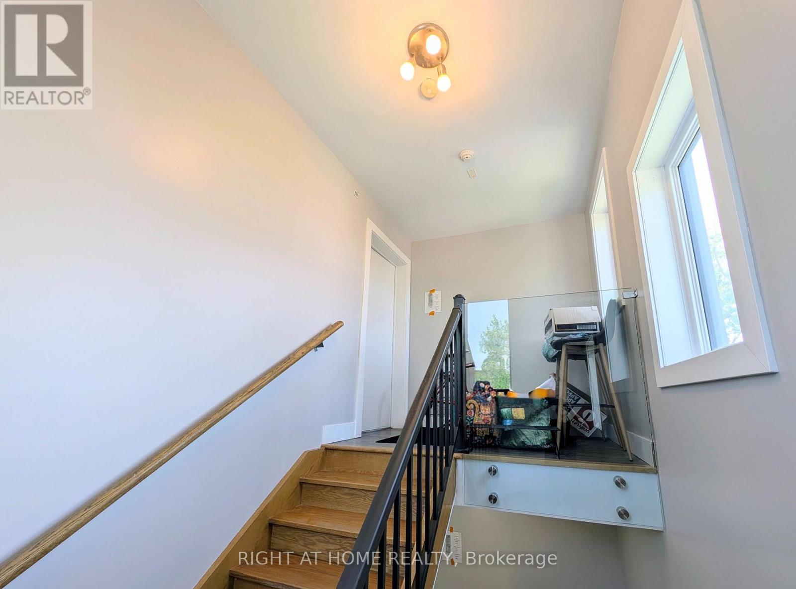 1 - 189 Sheridan Avenue, Toronto, Ontario  M6H 3M5 - Photo 3 - C13565280