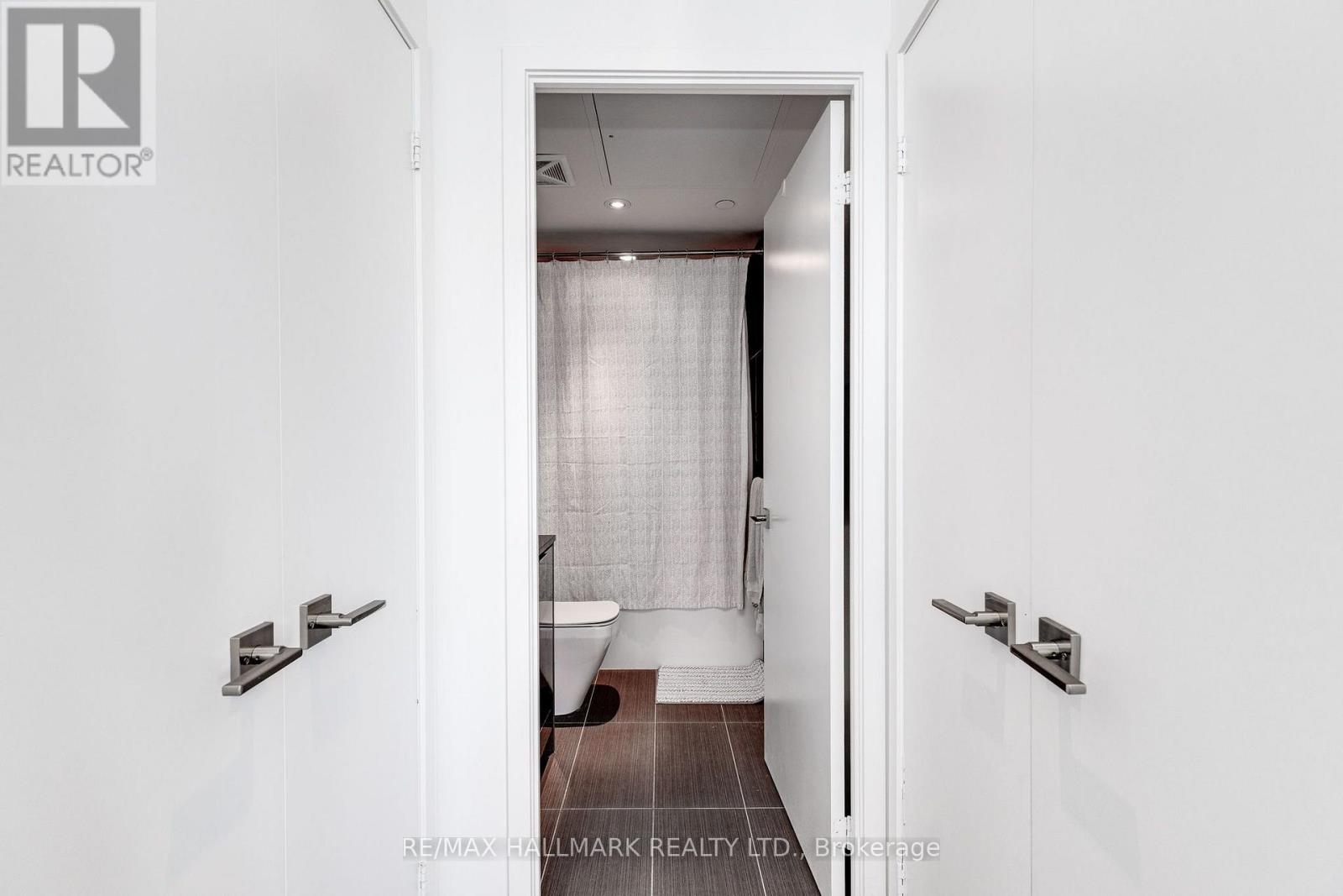 3317 - 70 Temperance Street, Toronto, Ontario  M5H 4E8 - Photo 20 - C13565292