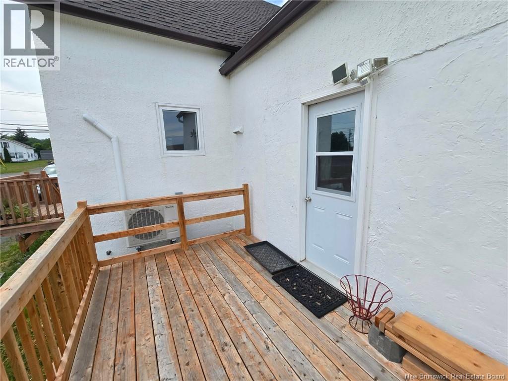 1073 Route 134, Petit-Rocher, New Brunswick  E8J 1B8 - Photo 7 - NB144095