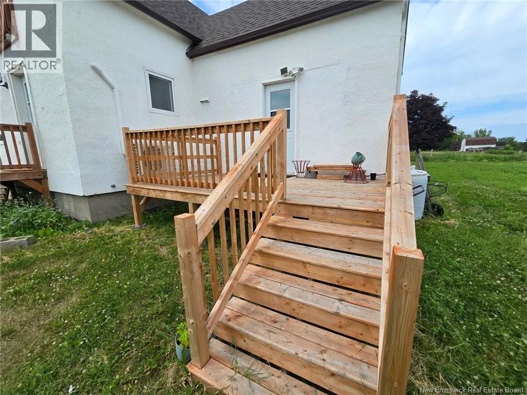1073 Route 134, Petit-Rocher, New Brunswick  E8J 1B8 - Photo 8 - NB144095
