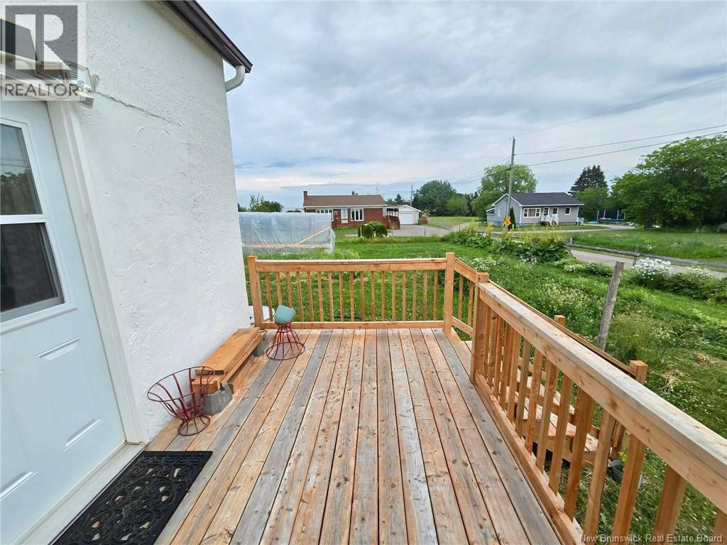 1073 Route 134, Petit-Rocher, New Brunswick  E8J 1B8 - Photo 2 - NB144095