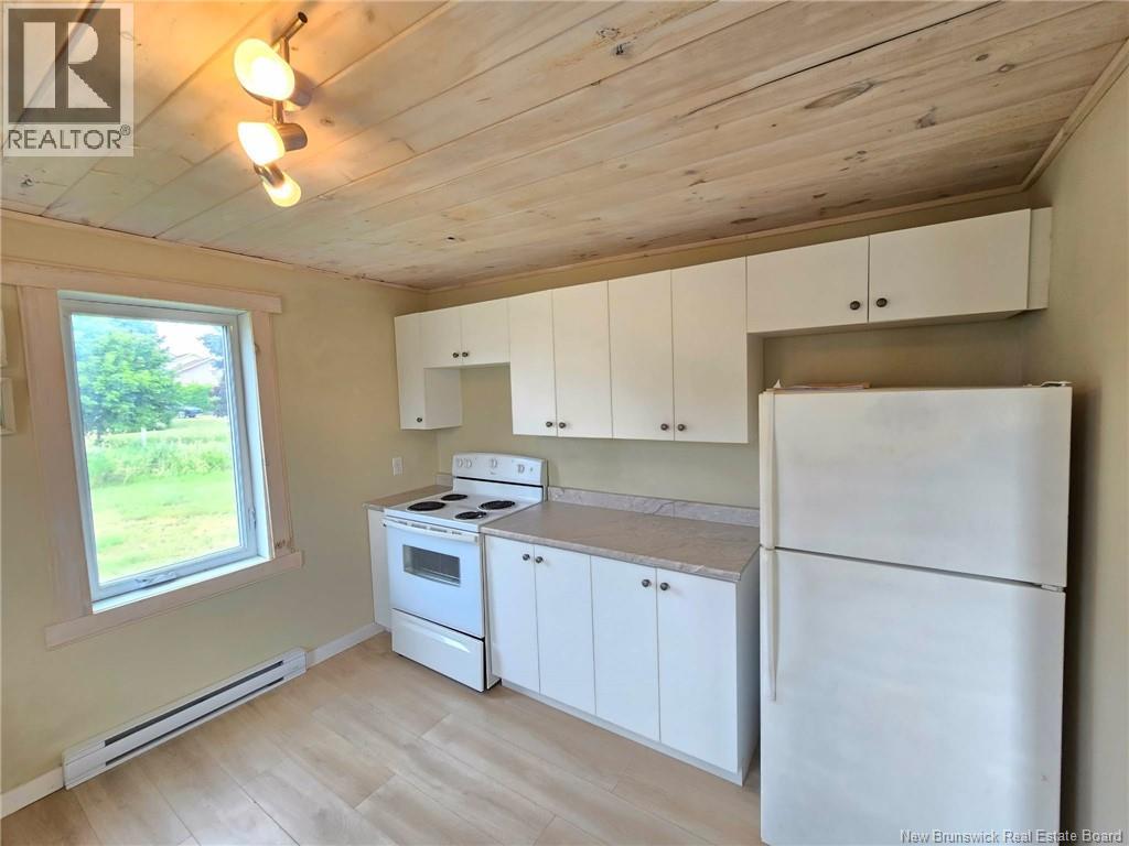 1073 Route 134, Petit-Rocher, New Brunswick  E8J 1B8 - Photo 13 - NB144095