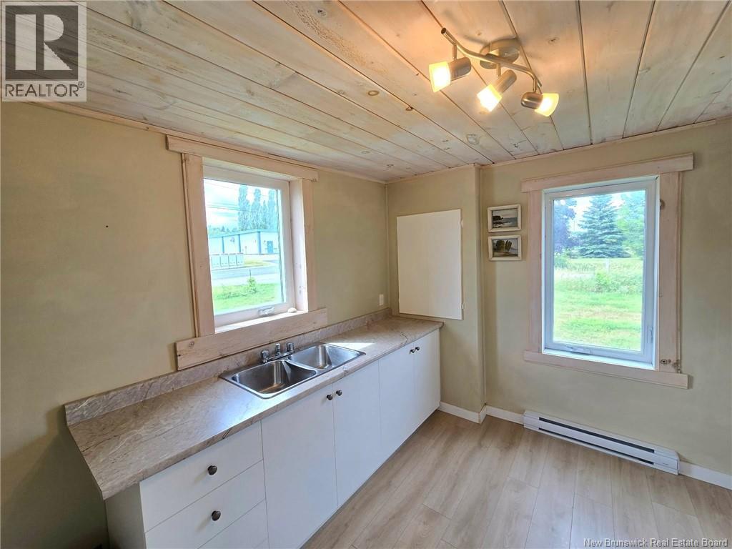 1073 Route 134, Petit-Rocher, New Brunswick  E8J 1B8 - Photo 14 - NB144095