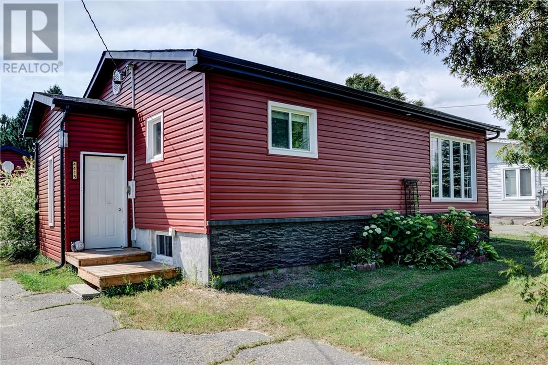 4415 St Michel, Hanmer, Ontario  P3P 1M6 - Photo 2 - 2129228