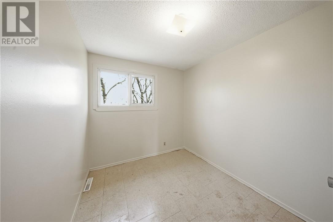 116 & 120 Charlotte Avenue, Chelmsford, Ontario  P0M 1L0 - Photo 10 - 2129197