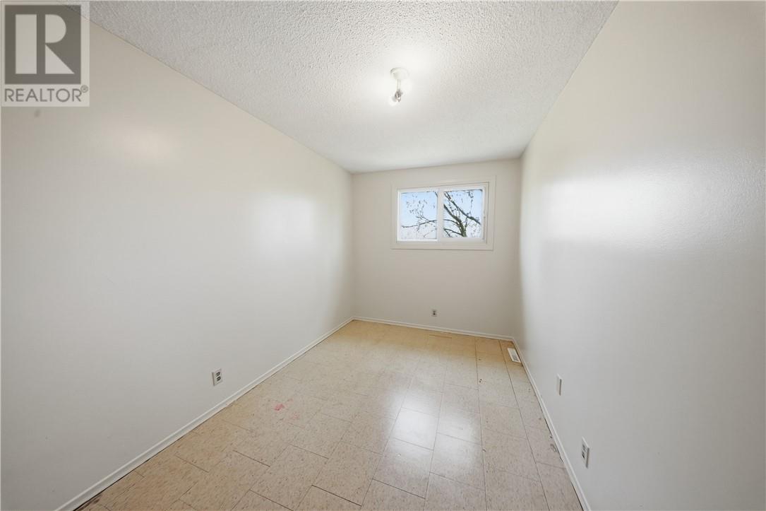 116 & 120 Charlotte Avenue, Chelmsford, Ontario  P0M 1L0 - Photo 11 - 2129197