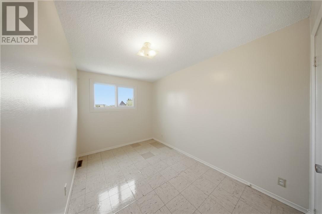 116 & 120 Charlotte Avenue, Chelmsford, Ontario  P0M 1L0 - Photo 3 - 2129197