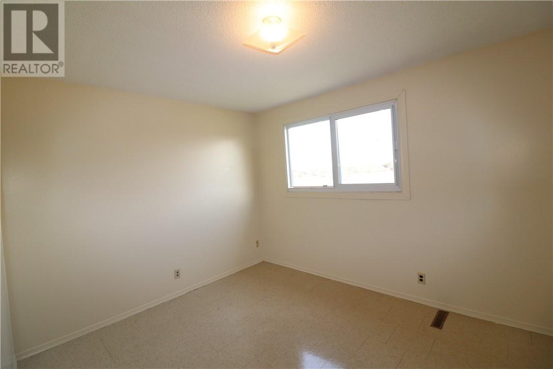 116 & 120 Charlotte Avenue, Chelmsford, Ontario  P0M 1L0 - Photo 34 - 2129197