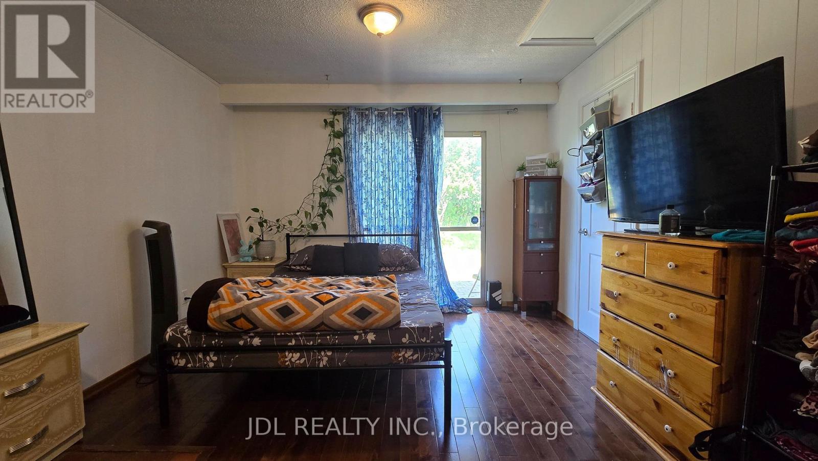 MAIN BACHELOR - 3769 BRANDON GATE DRIVE, Mississauga (Malton)