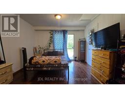 MAIN BACHELOR - 3769 BRANDON GATE DRIVE, Mississauga, Ontario