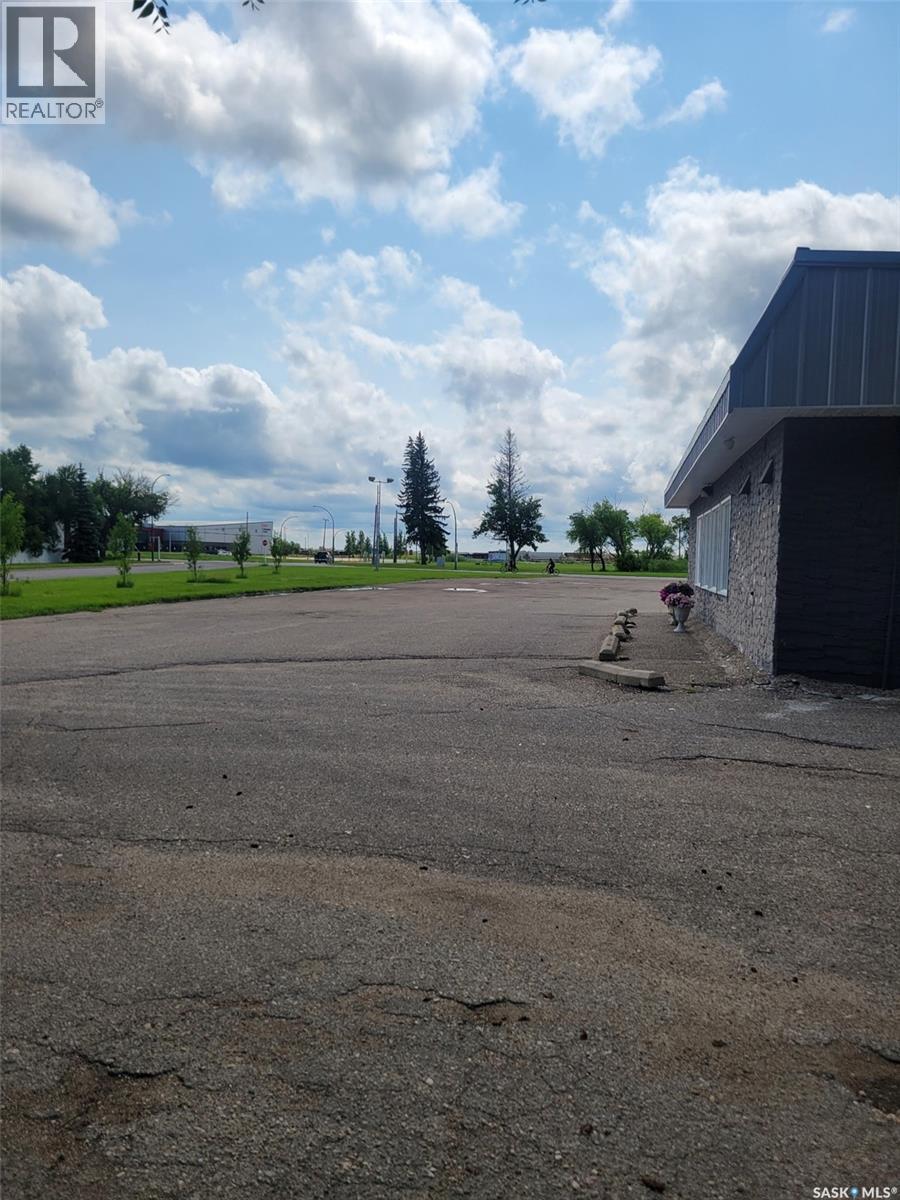 702 3rd Avenue W, Melville, Saskatchewan  S0A 2P0 - Photo 20 - SK042421