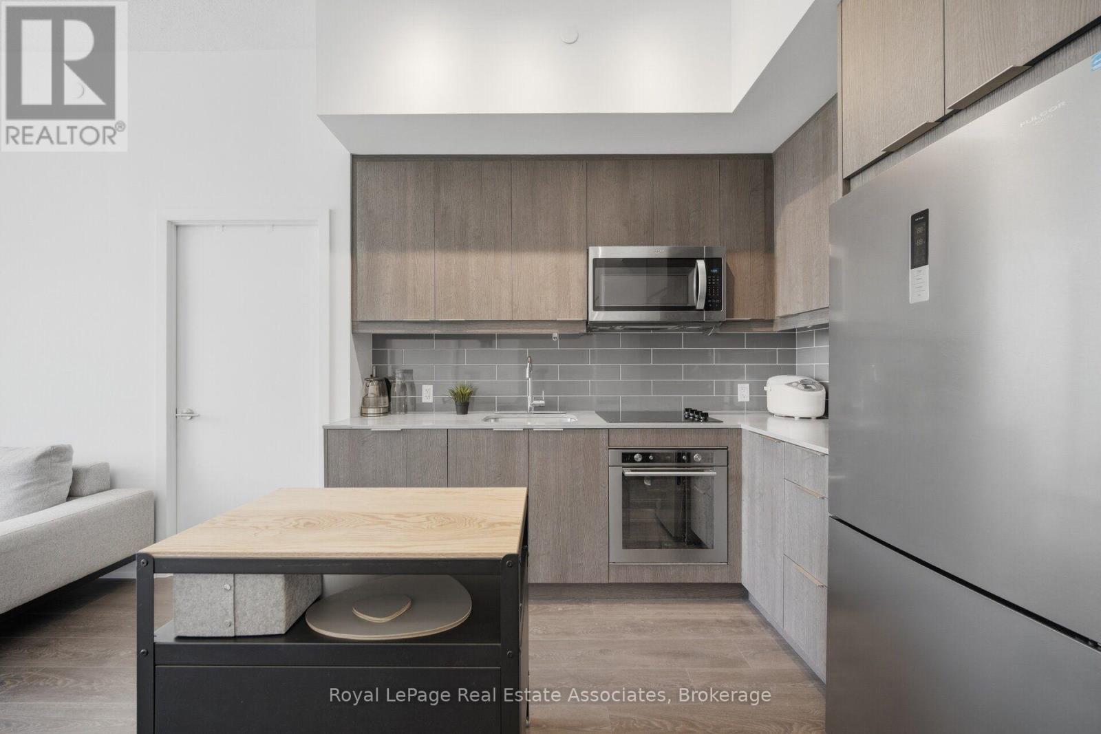 207 - 32 Forest Manor Road, Toronto, Ontario M2J 0H2 - Photo 7 - C13565536