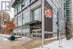 1008 - 17 DUNDONALD STREET