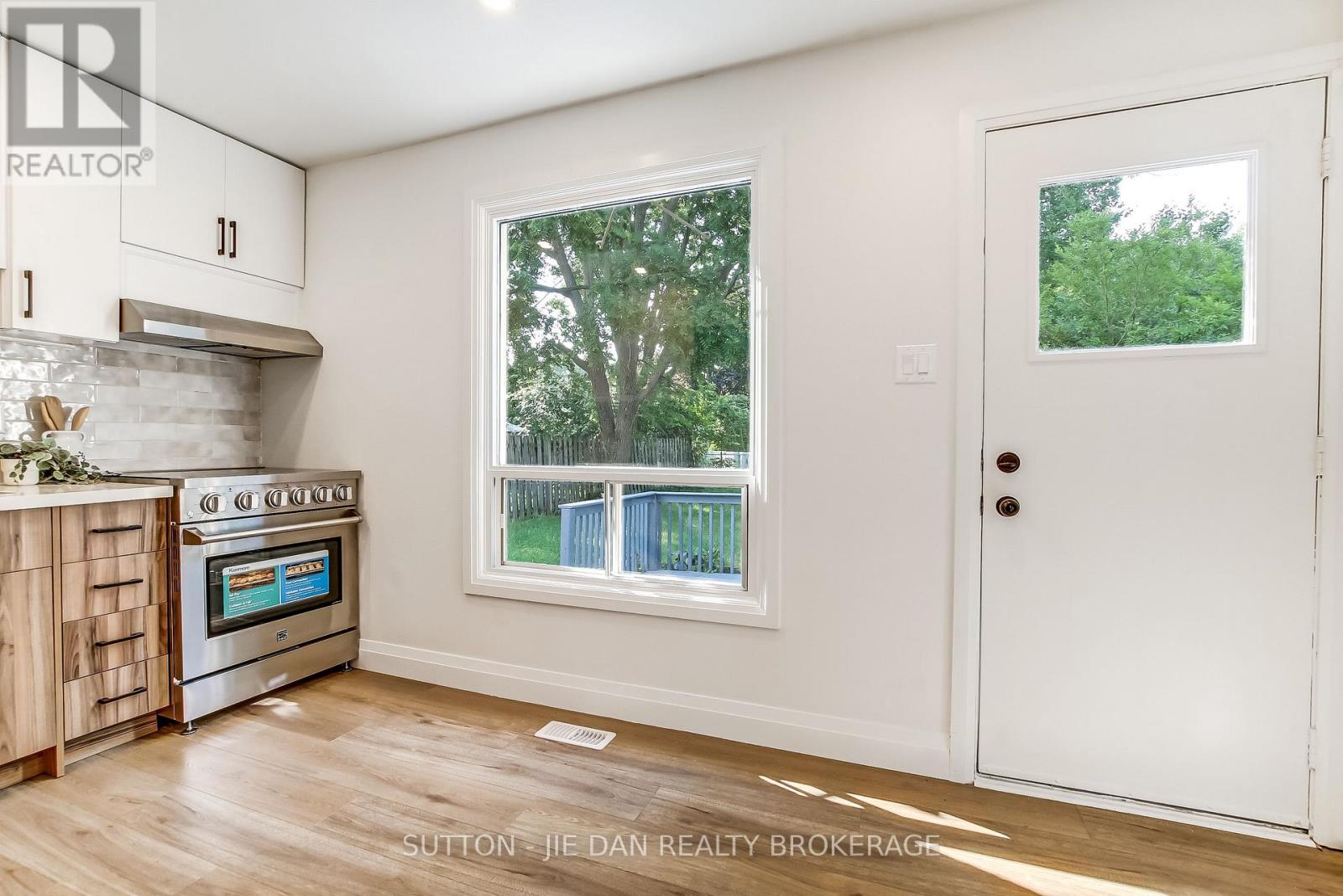 39 Inverary Road, London North, Ontario  N6G 3L5 - Photo 7 - X13565628