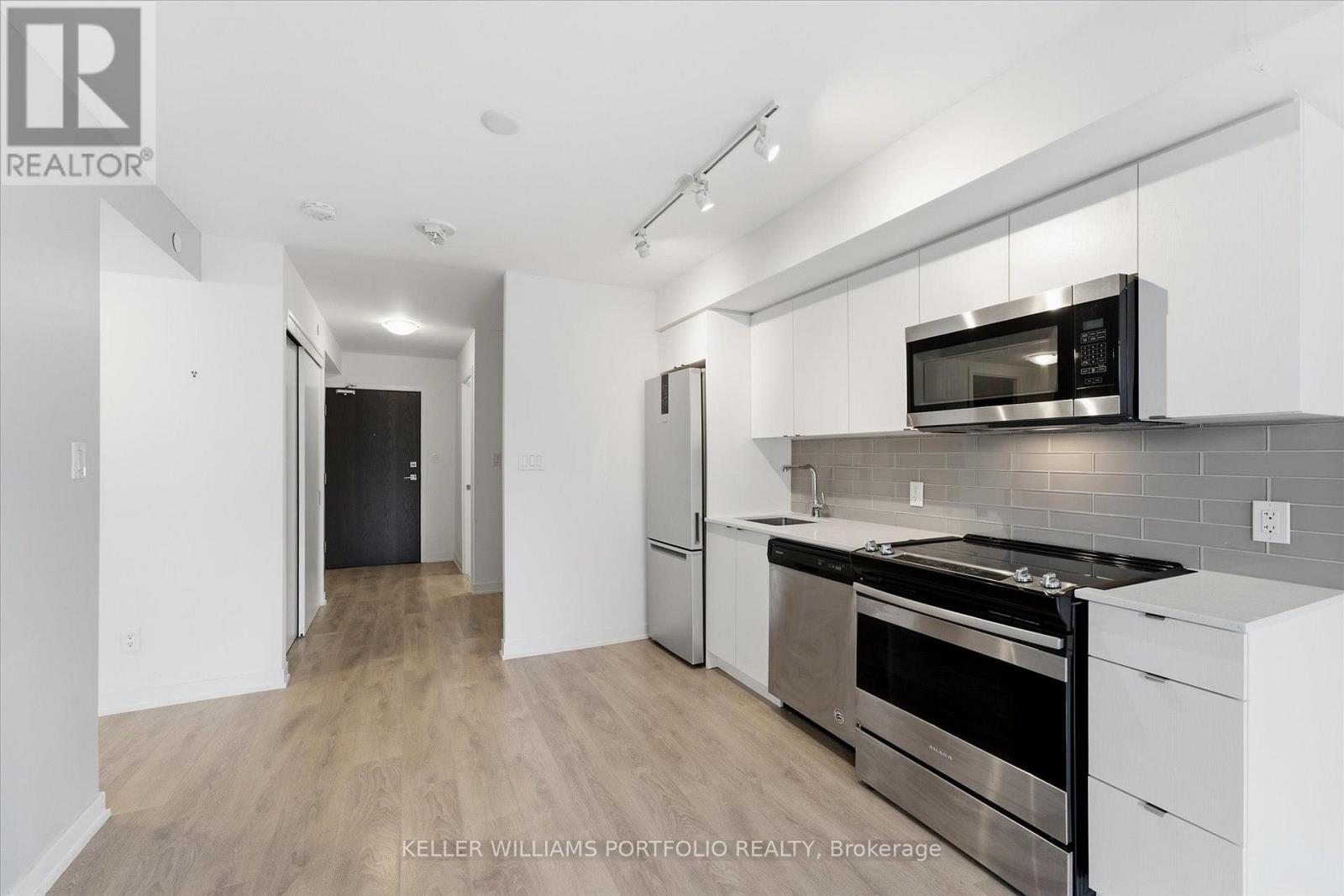 224 - 1401 O'connor Drive, Toronto, Ontario M4B 2V5 - Photo 10 - E13565478