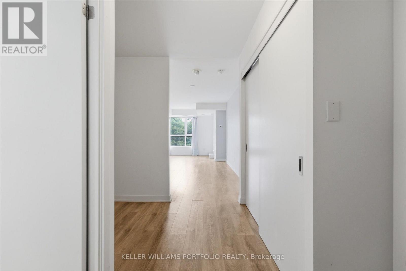 224 - 1401 O'connor Drive, Toronto, Ontario M4B 2V5 - Photo 3 - E13565478