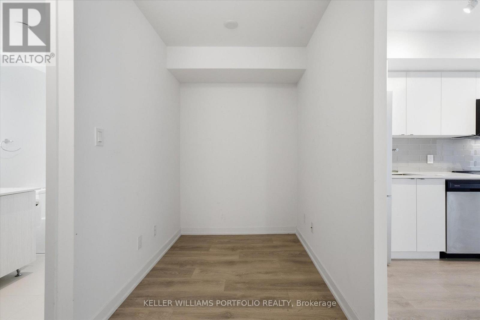 224 - 1401 O'connor Drive, Toronto, Ontario M4B 2V5 - Photo 6 - E13565478