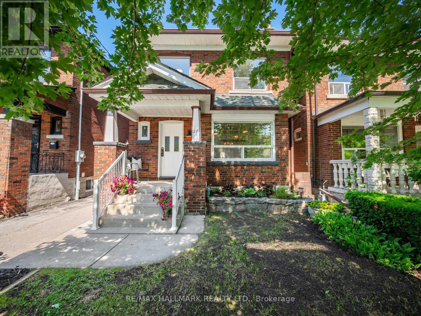 27 LESMOUNT AVENUE, Toronto (Danforth Village-East York)