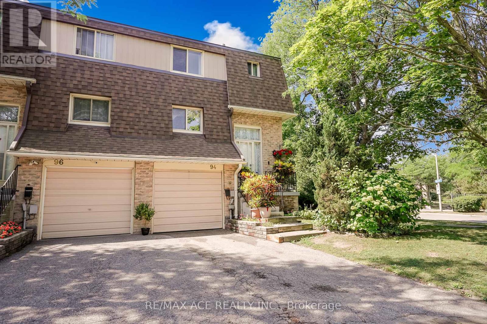 94 - 371 ORTON PARK ROAD, Toronto, Ontario