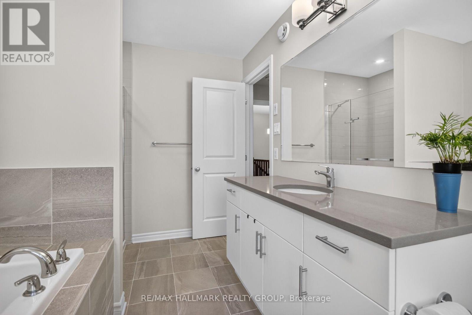 357 Barrett Farm Drive, Ottawa, Ontario  K1T 0Y6 - Photo 21 - X13565606