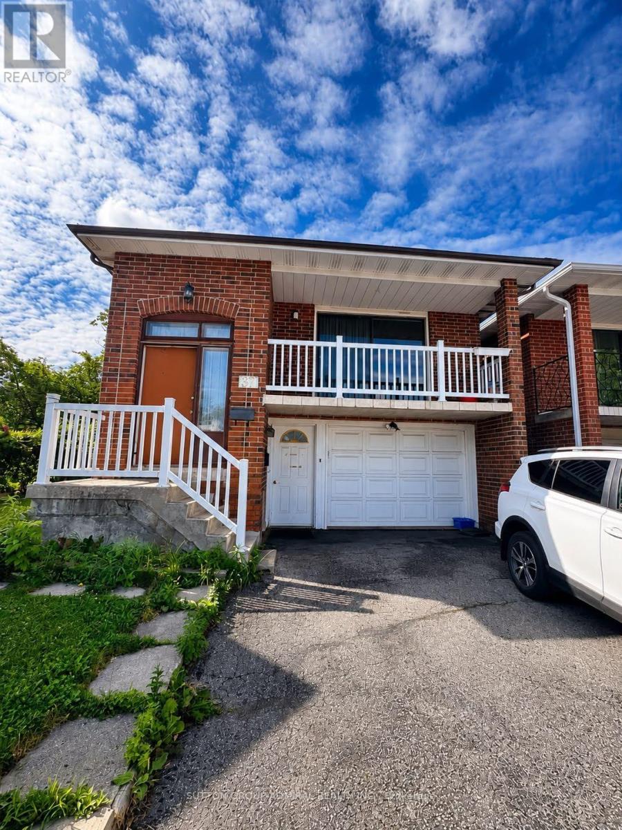 UPPER LEVEL - 37 ROYAL COLWOOD COURT, Vaughan (Glen Shields)