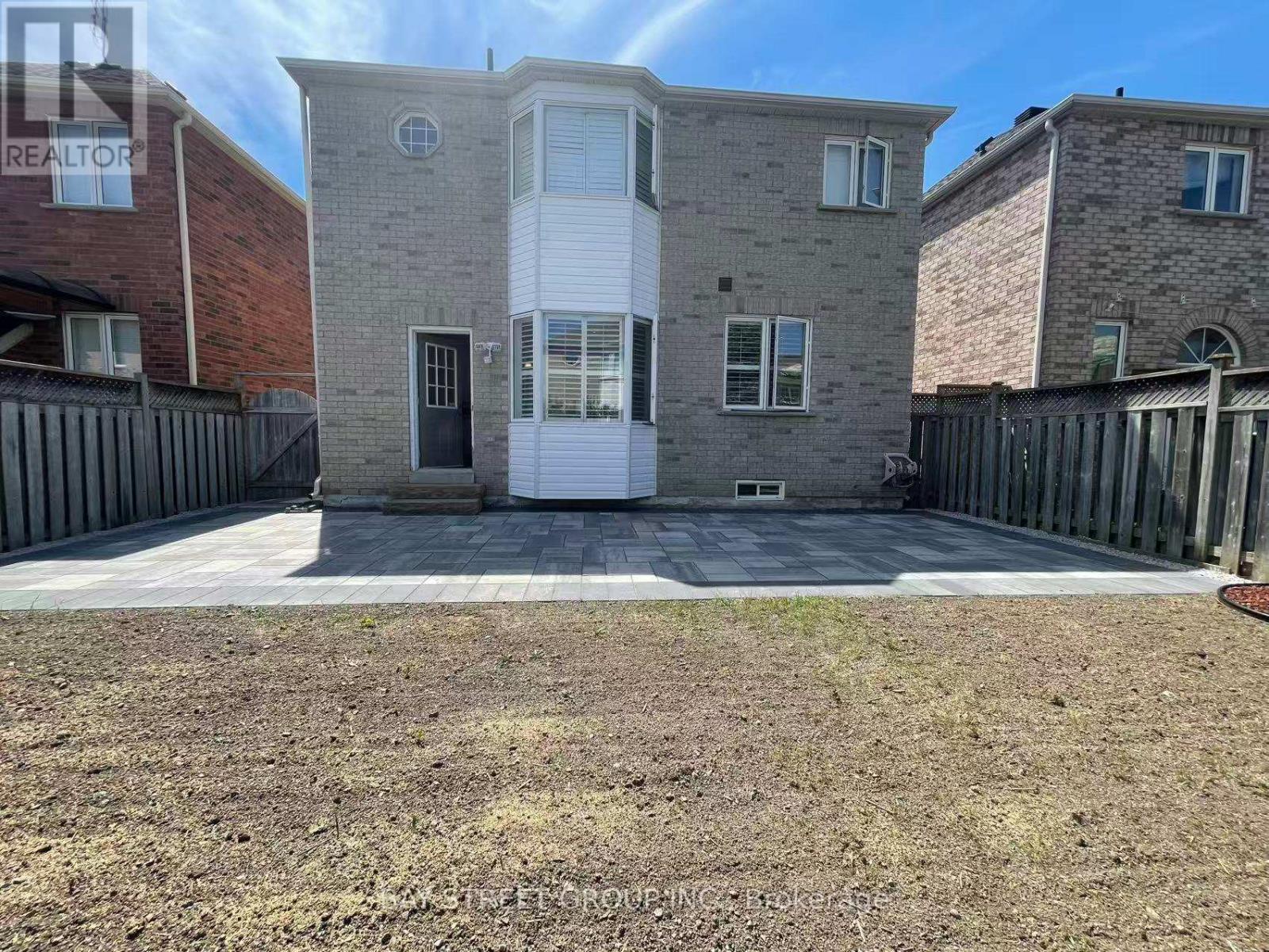 11 Belgrave Square, Markham, Ontario  L6C 2T1 - Photo 27 - N13565674