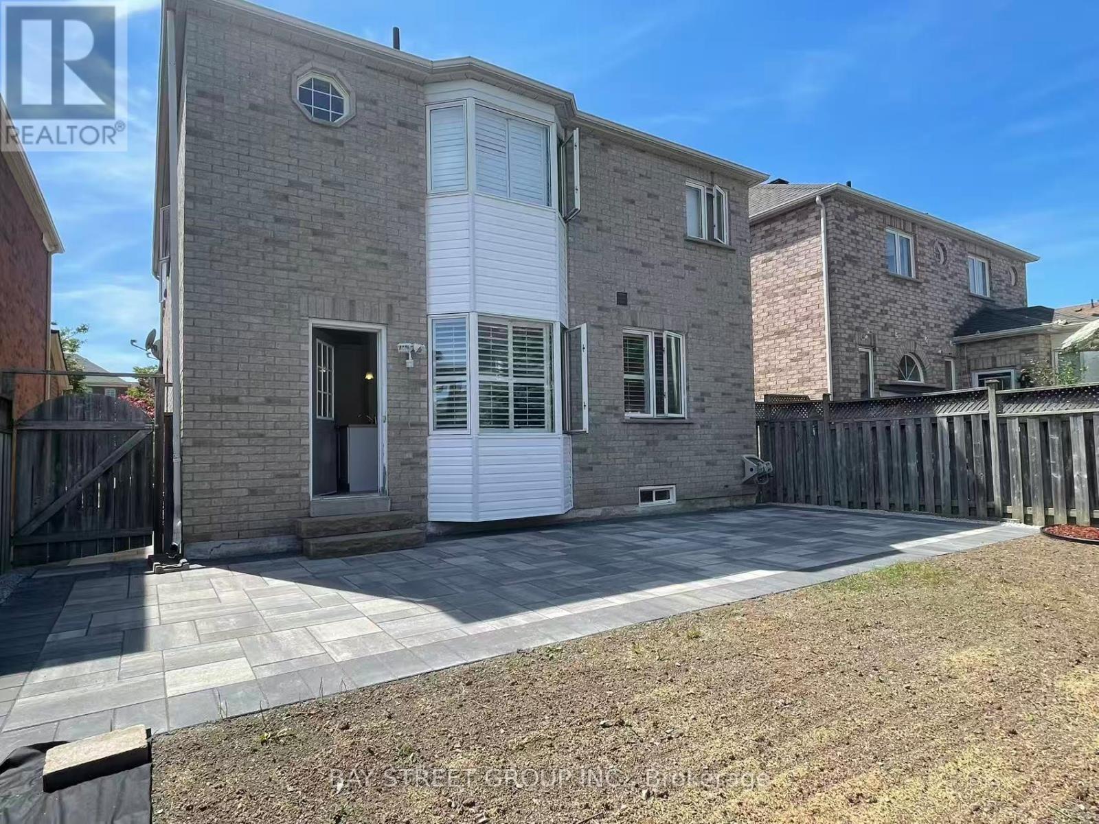 11 Belgrave Square, Markham, Ontario  L6C 2T1 - Photo 28 - N13565674