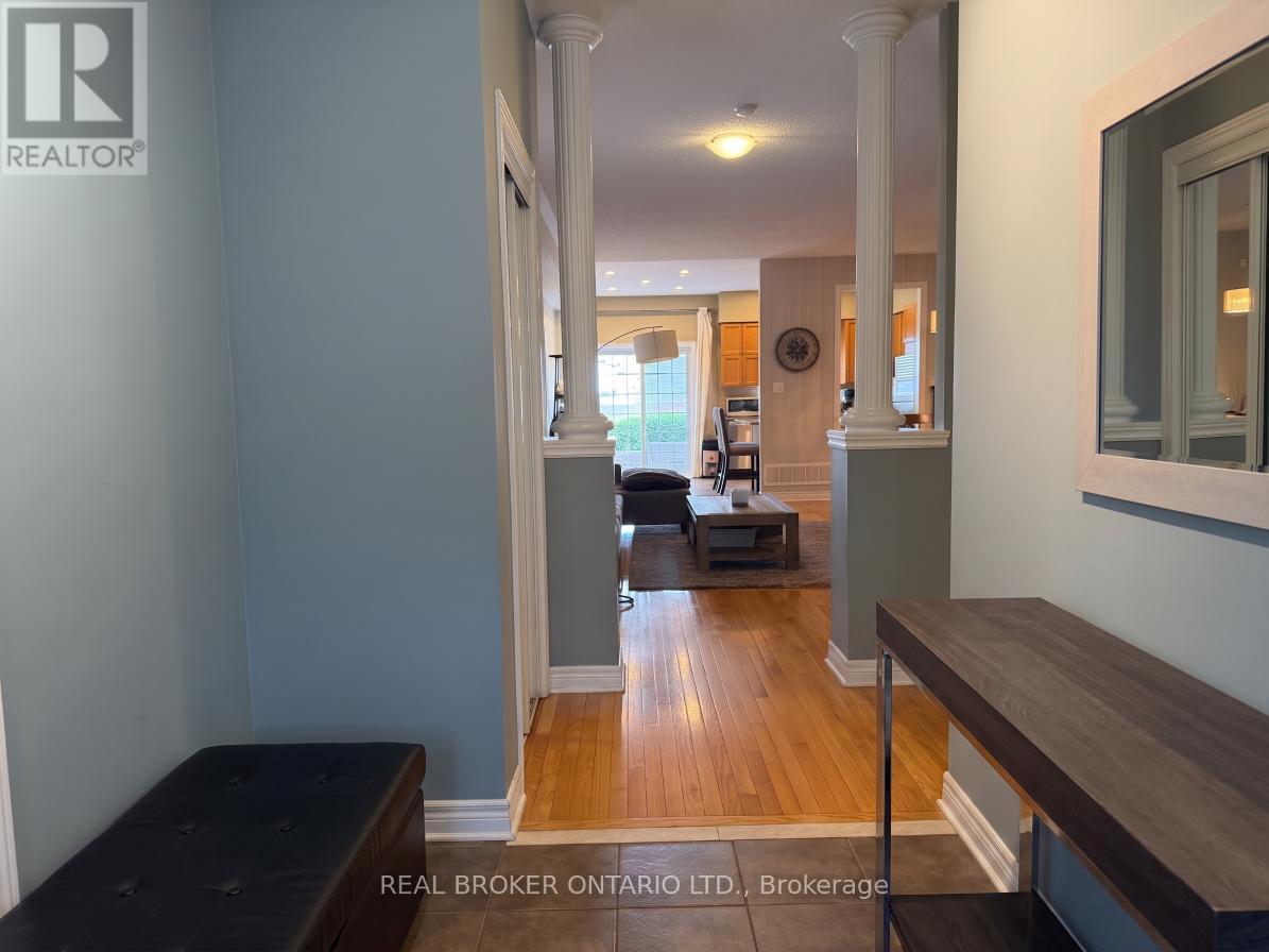 3516 Bala Drive, Mississauga, Ontario  L5M 7N2 - Photo 2 - W13565446