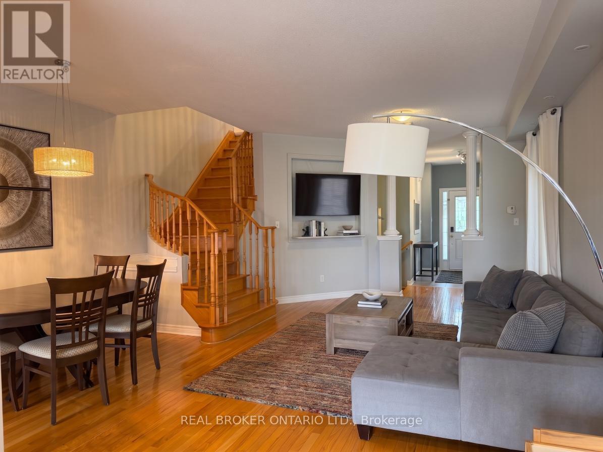 3516 Bala Drive, Mississauga, Ontario  L5M 7N2 - Photo 4 - W13565446