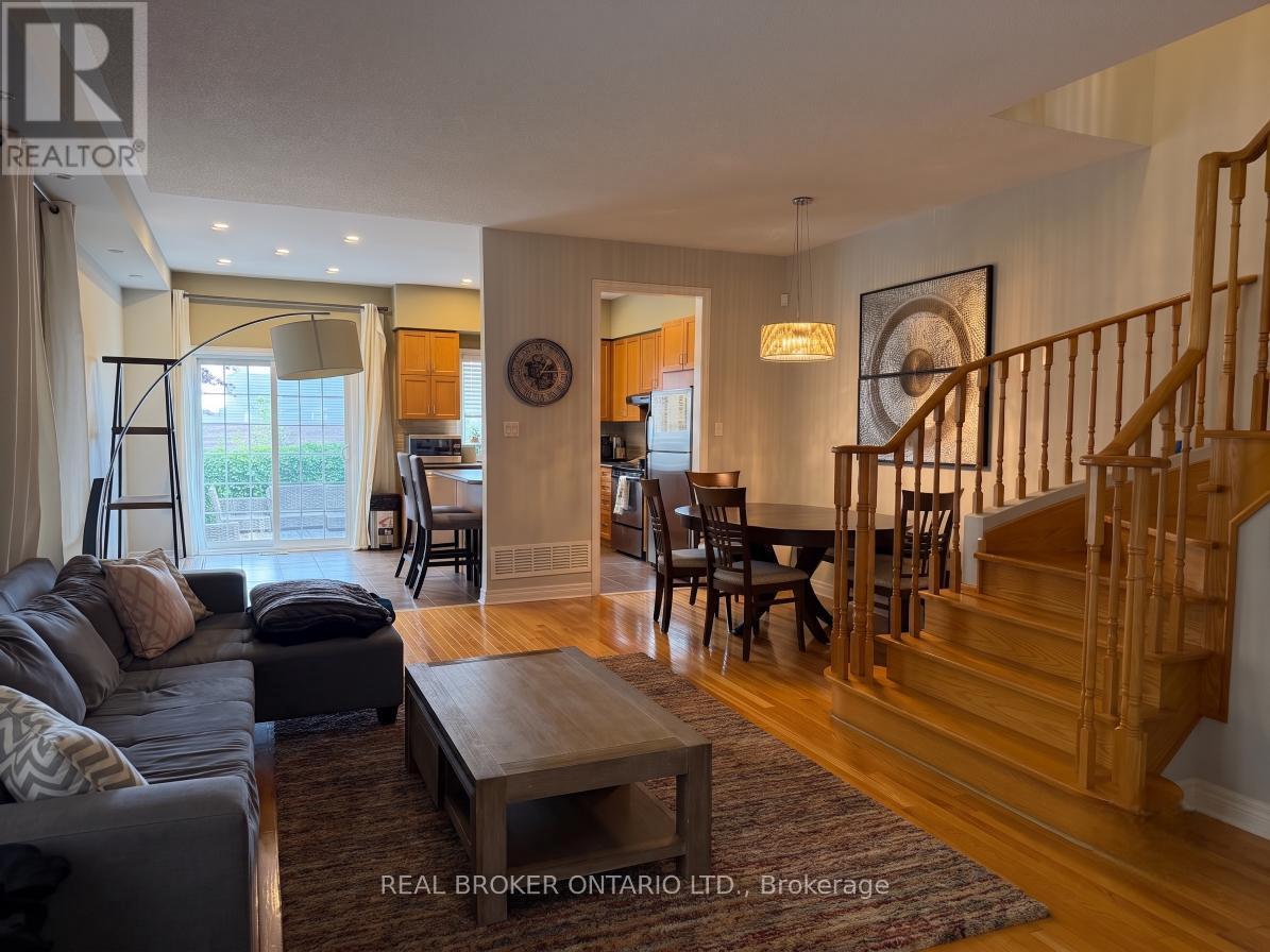 3516 Bala Drive, Mississauga, Ontario  L5M 7N2 - Photo 5 - W13565446