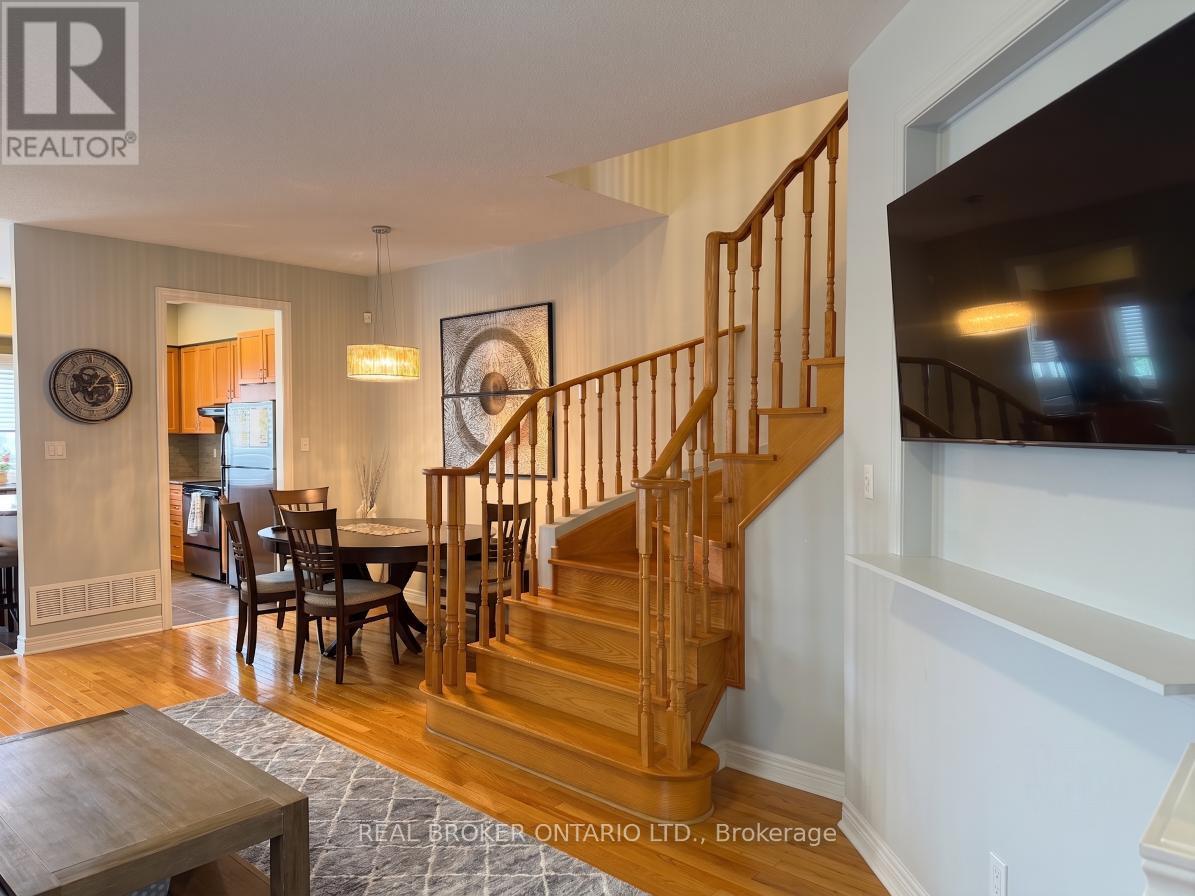 3516 Bala Drive, Mississauga, Ontario  L5M 7N2 - Photo 6 - W13565446
