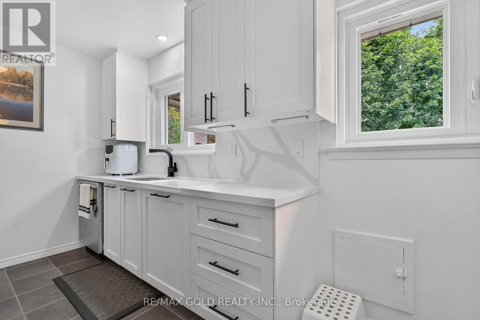 182 Mcmurchy Avenue S, Brampton, Ontario L6Y 1Y9 - Photo 17 - W13565484