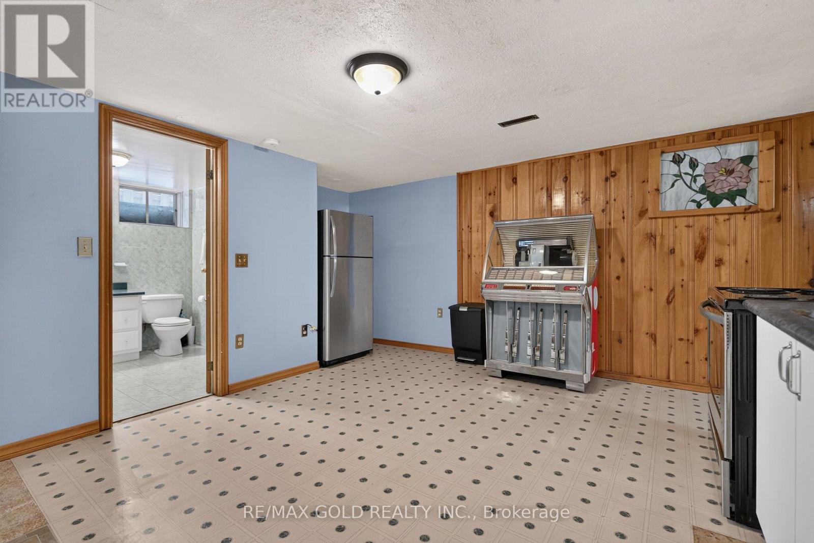 182 Mcmurchy Avenue S, Brampton, Ontario L6Y 1Y9 - Photo 38 - W13565484