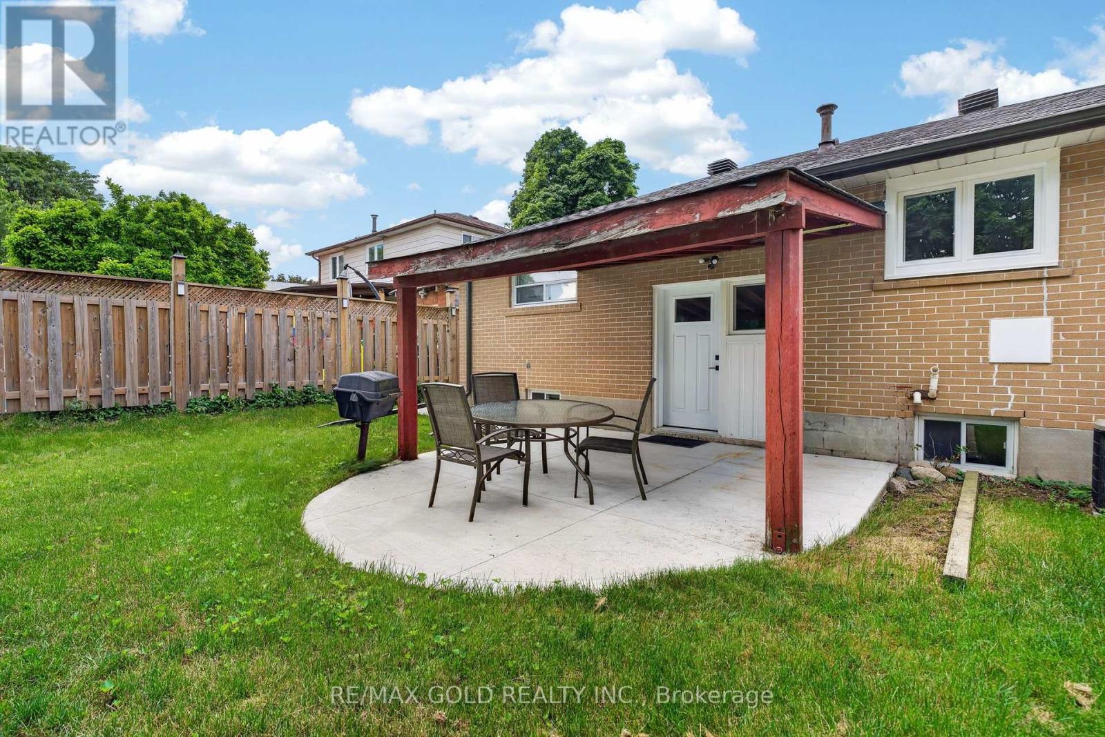 182 Mcmurchy Avenue S, Brampton, Ontario L6Y 1Y9 - Photo 42 - W13565484