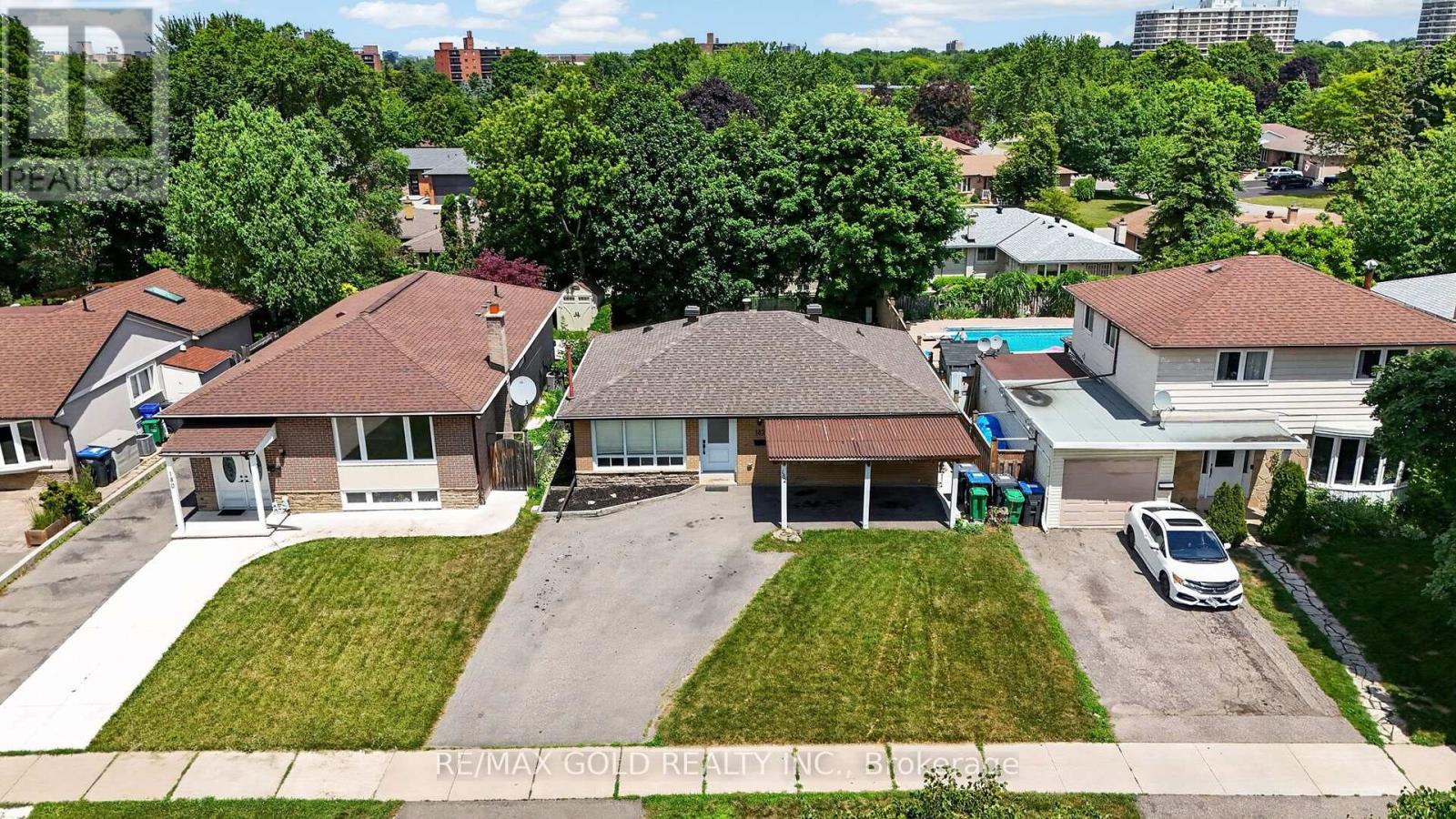 182 Mcmurchy Avenue S, Brampton, Ontario L6Y 1Y9 - Photo 48 - W13565484