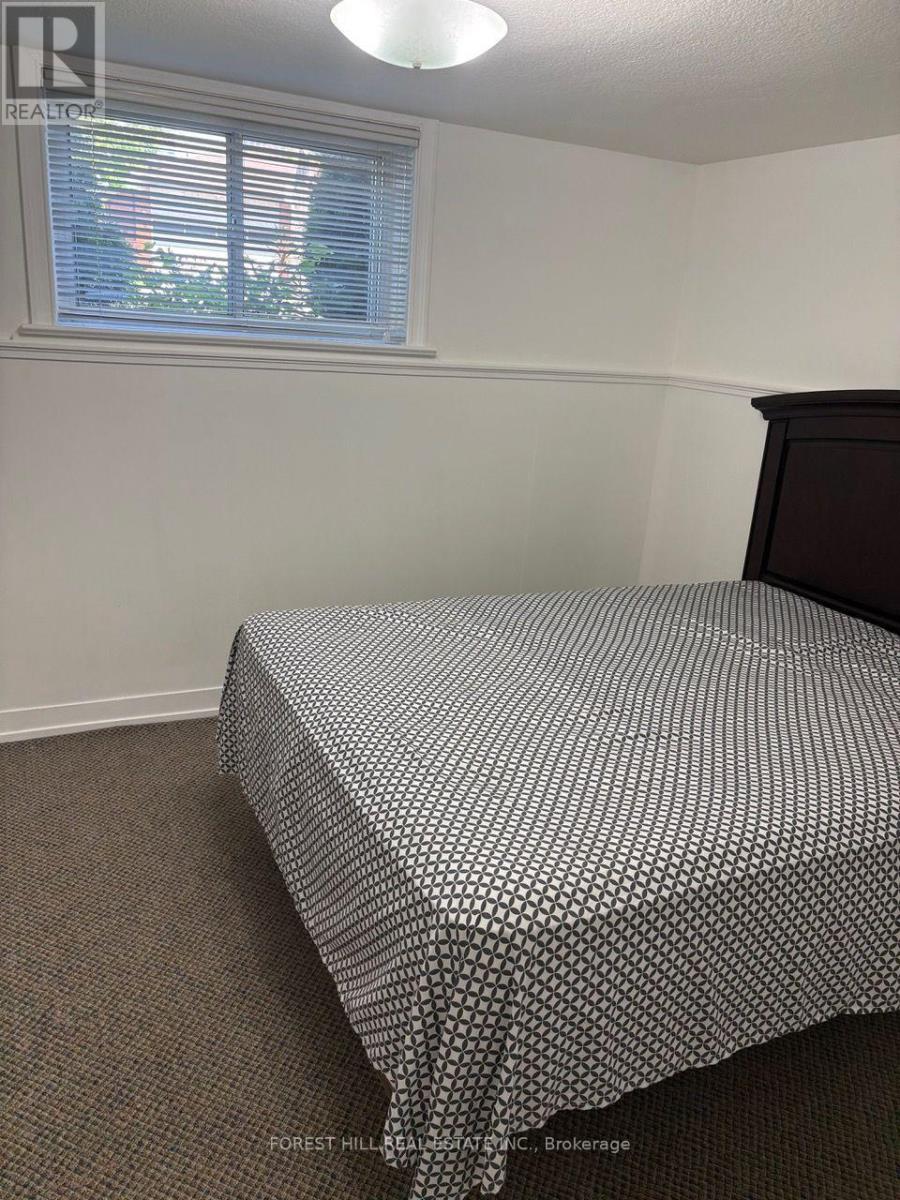 Lower - 35 Mcadam Avenue, Toronto, Ontario  M6A 1S5 - Photo 6 - W13565610
