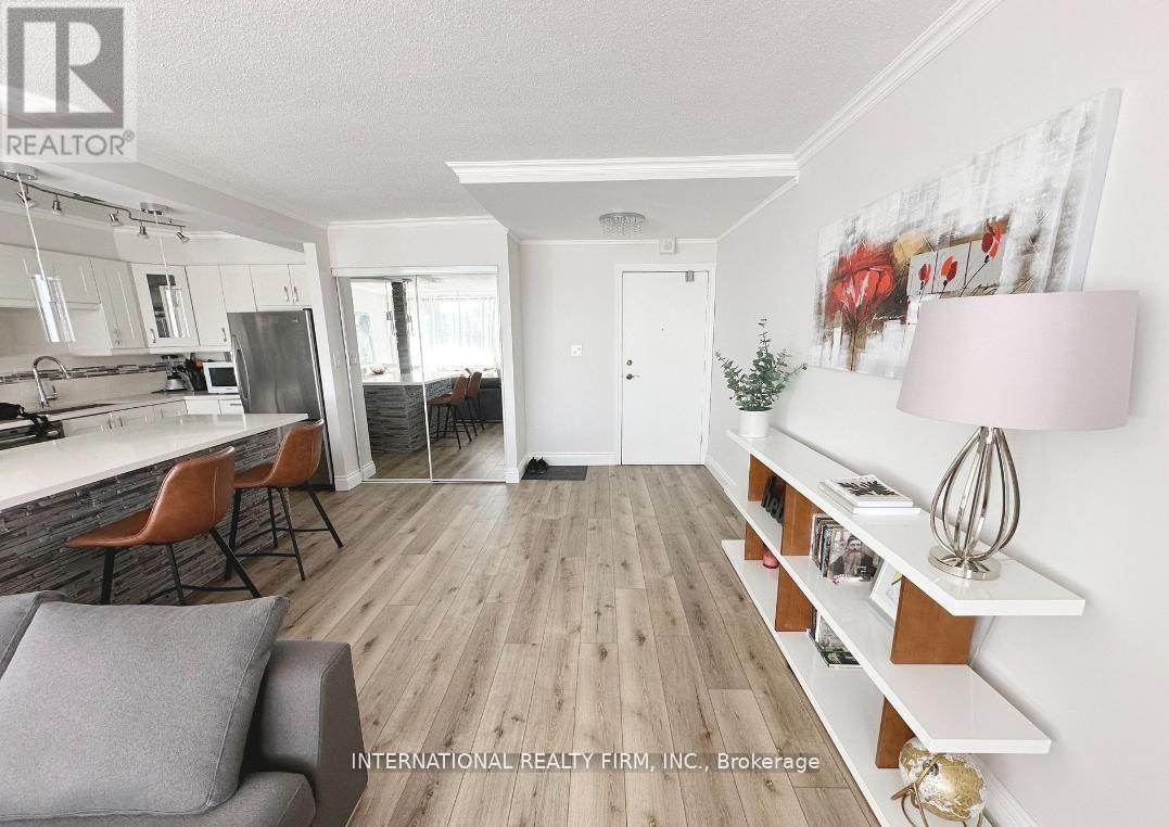 408 - 2263 Marine Drive, Oakville, Ontario  L6L 5K1 - Photo 3 - W13565634