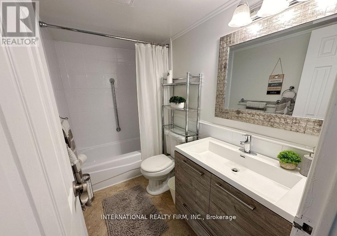 408 - 2263 Marine Drive, Oakville, Ontario  L6L 5K1 - Photo 9 - W13565634
