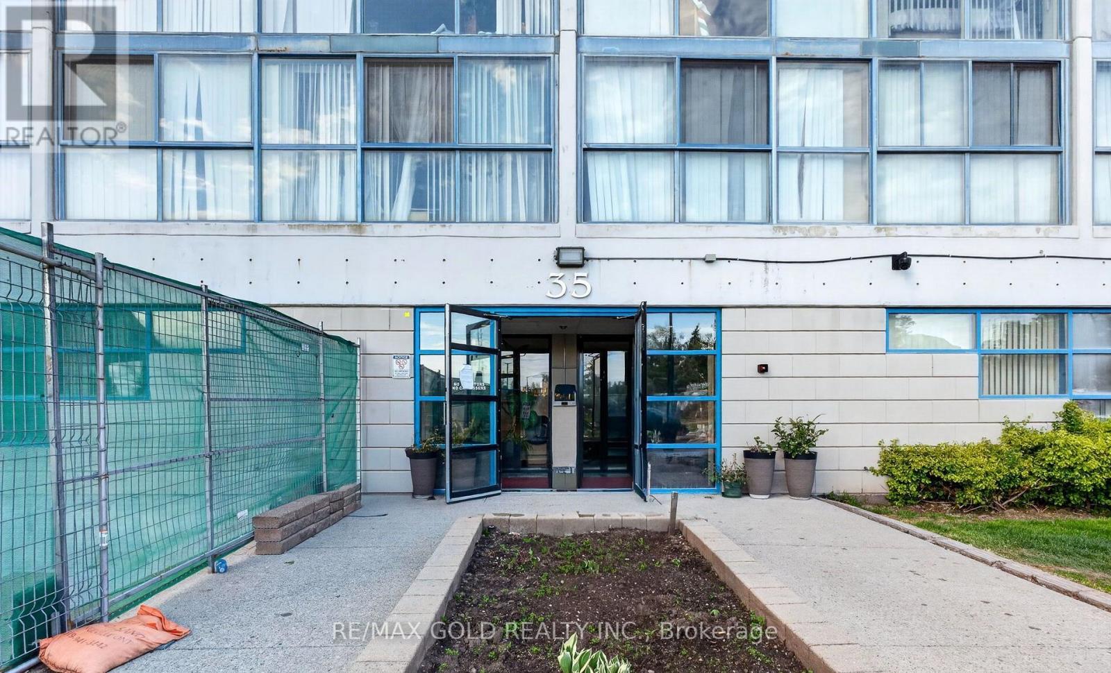 1911 - 35 Trailwood Drive, Mississauga, Ontario  L4Z 3L6 - Photo 3 - W13565644