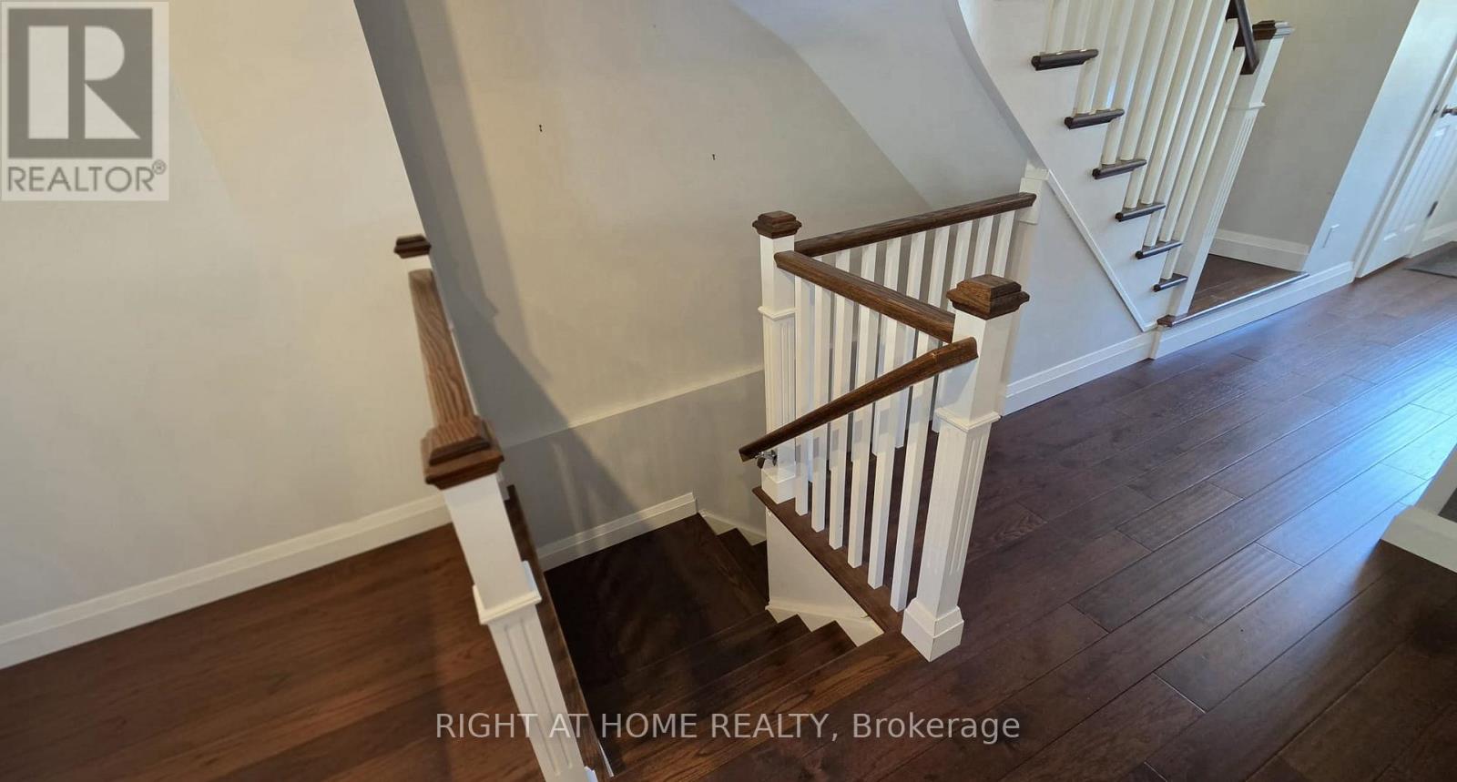 4103 Medland Drive, Burlington, Ontario  L7M 4Z7 - Photo 30 - W13563346