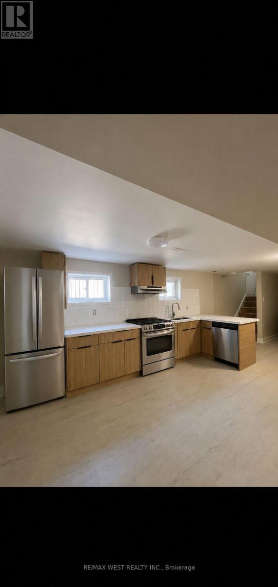 Basement - 6947 Chigwel Court, Mississauga, Ontario  L4T 1N3 - Photo 3 - W13565688