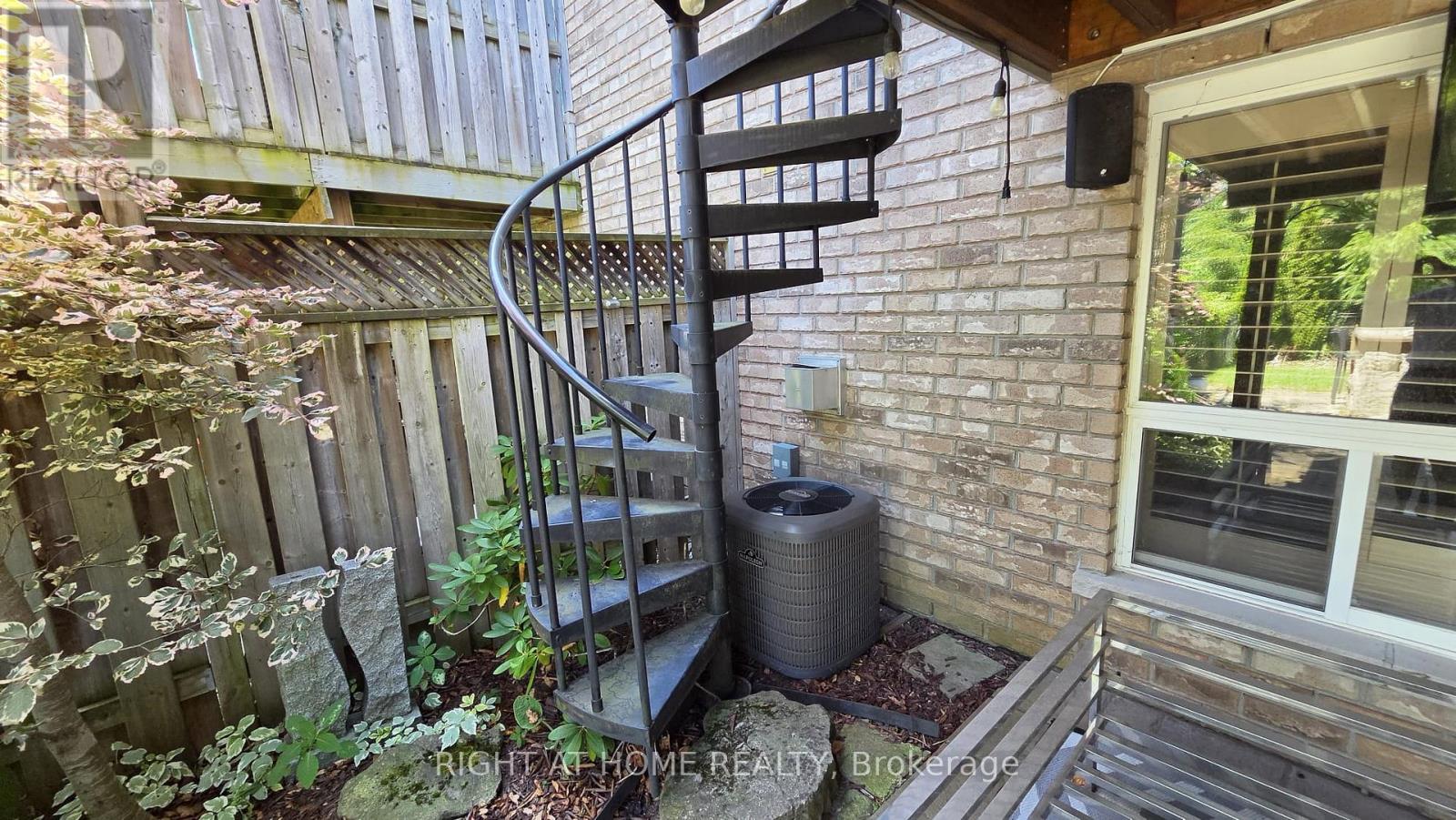 4103 Medland Drive, Burlington, Ontario  L7M 4Z7 - Photo 47 - W13563346