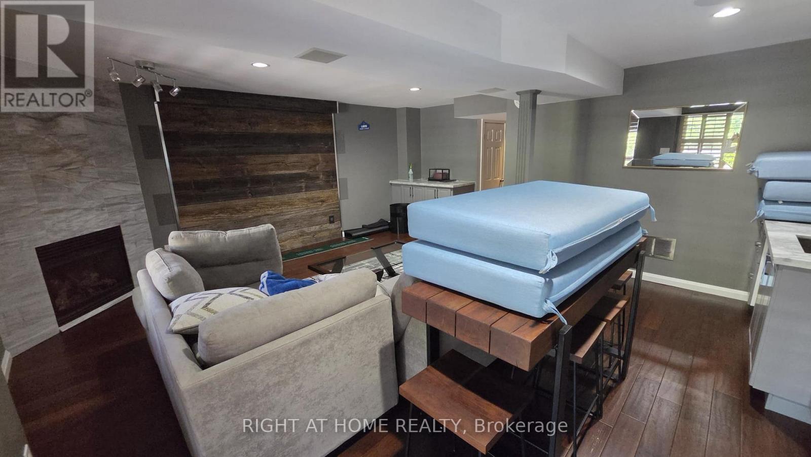 4103 Medland Drive, Burlington, Ontario  L7M 4Z7 - Photo 39 - W13563346