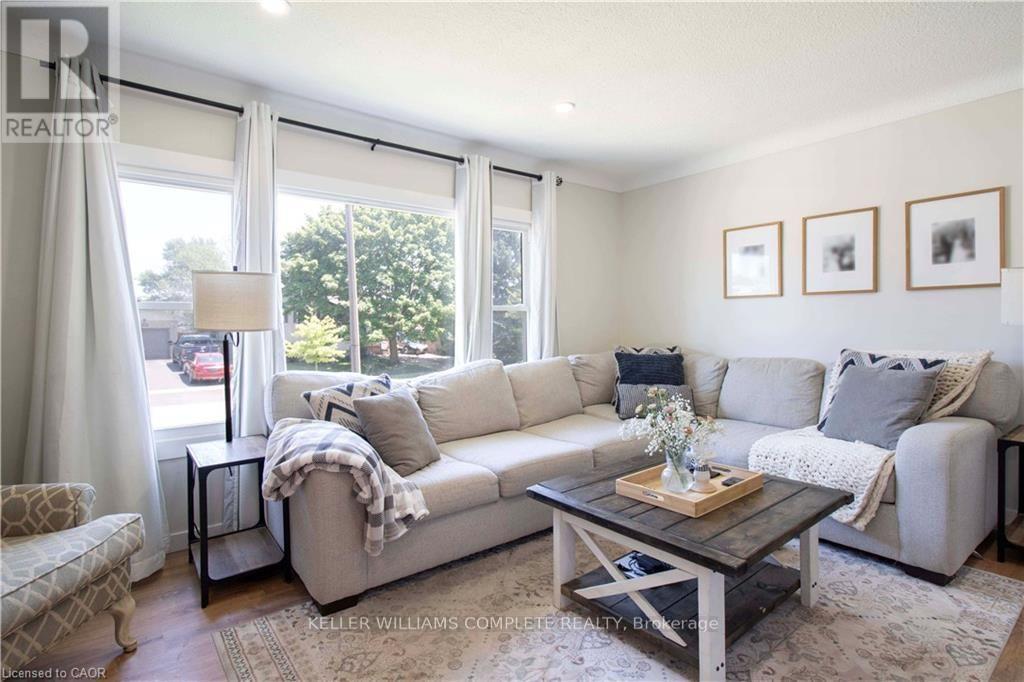 6207 Kirkland Drive, Niagara Falls, Ontario  L2H 2A7 - Photo 4 - X13565638