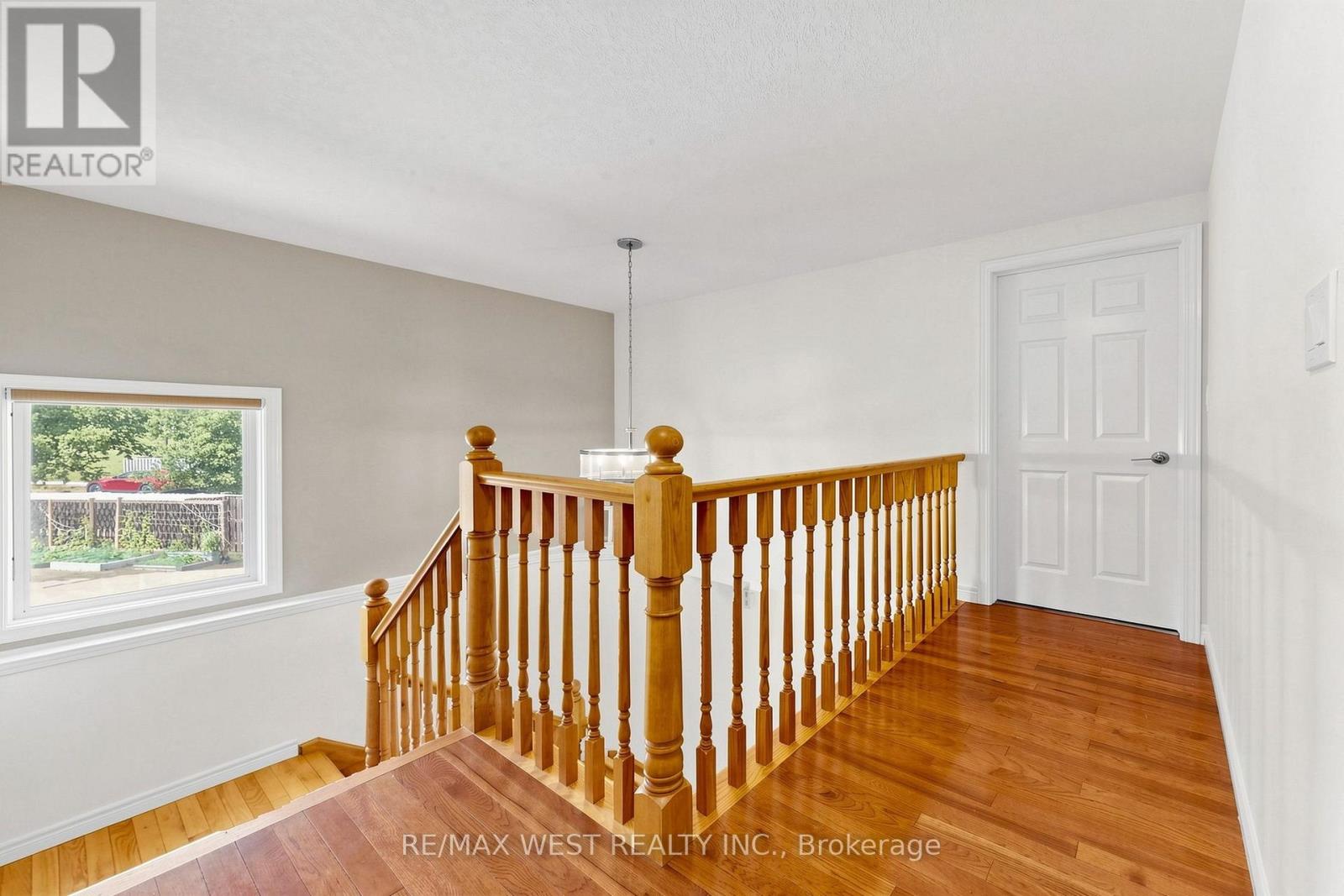 571 St Moritz Avenue, Waterloo, Ontario  N2T 2Z3 - Photo 19 - X13565710