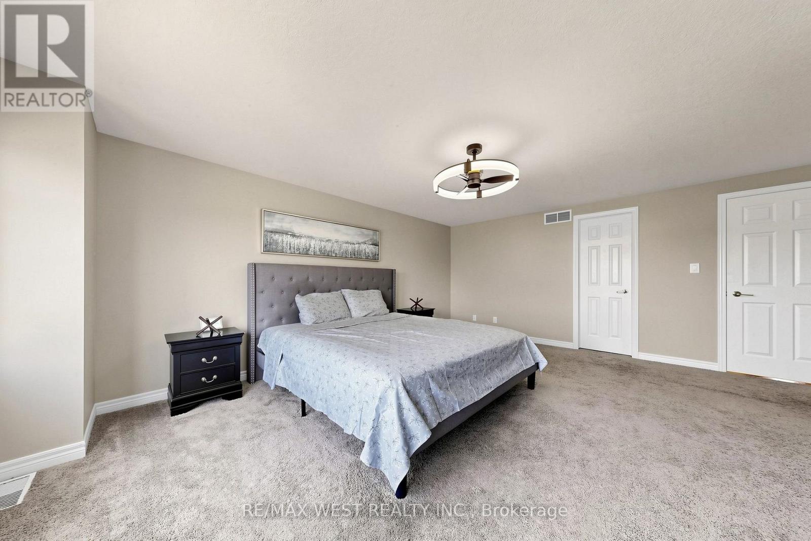 571 St Moritz Avenue, Waterloo, Ontario  N2T 2Z3 - Photo 21 - X13565710
