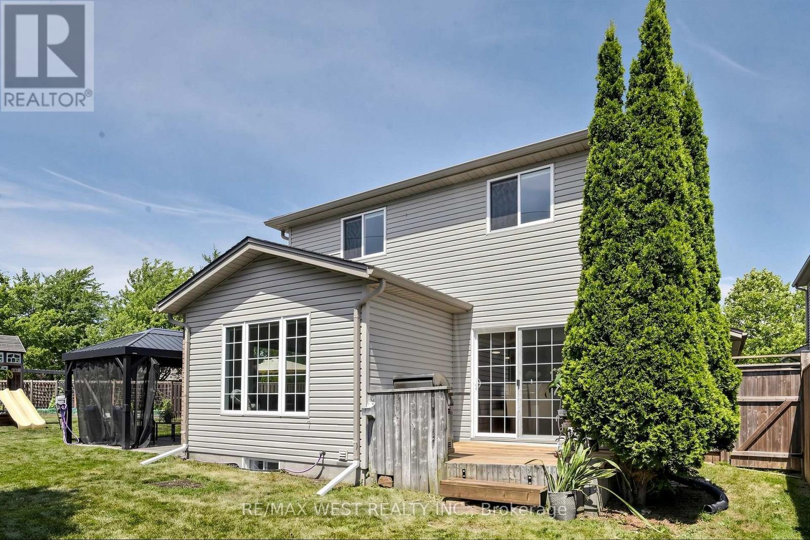 571 St Moritz Avenue, Waterloo, Ontario  N2T 2Z3 - Photo 38 - X13565710